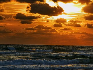 Фото № 5 автор  Сергей Барабанщиков. Голосование: Наталья Ищенко;  Я голосую за фото №23, №32, №13 и №5.