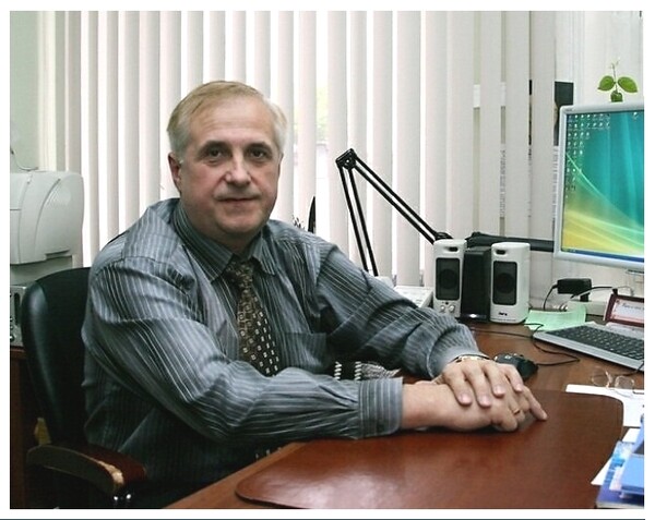 Я в рабочем кабинете. Начало 2000-х