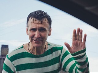 Улыбайтесь, из жизни никому не выбраться живым.