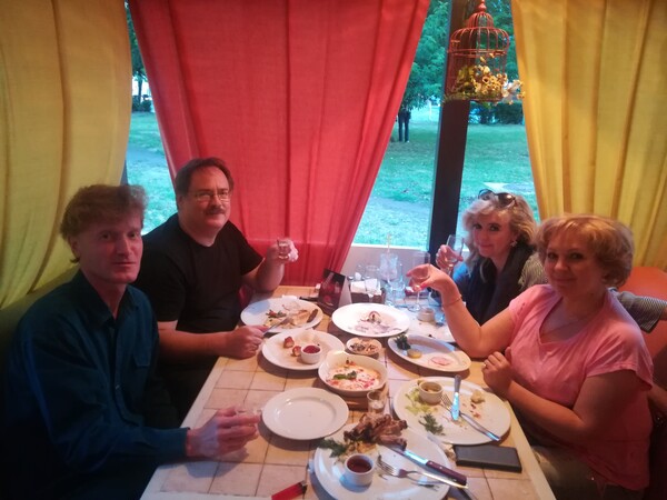 Посиделка с Машей, Игорем Моисеенко и Еленой